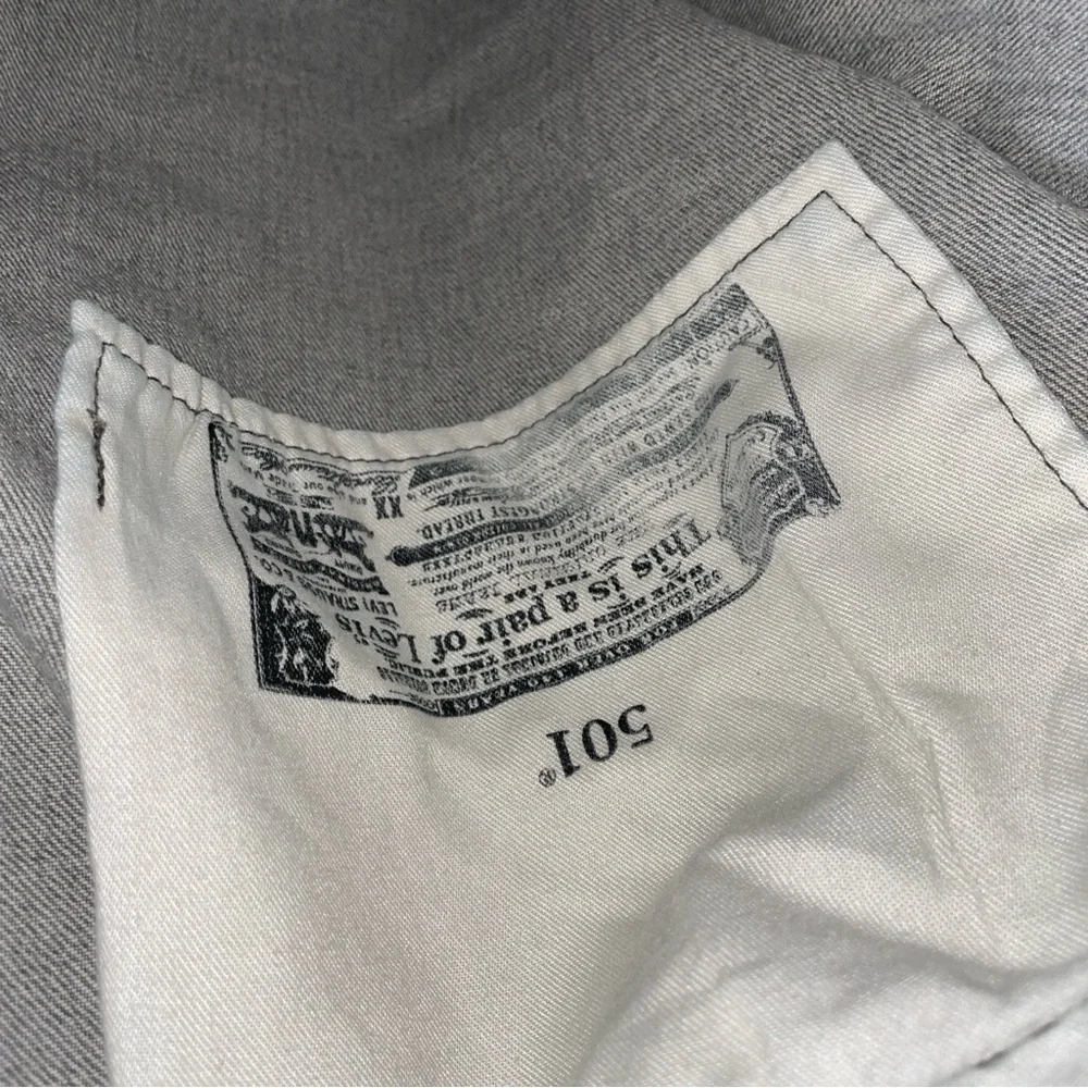 Levi's Gray‎ Straight-Leg Men's Jeans - 501 Style -44/32